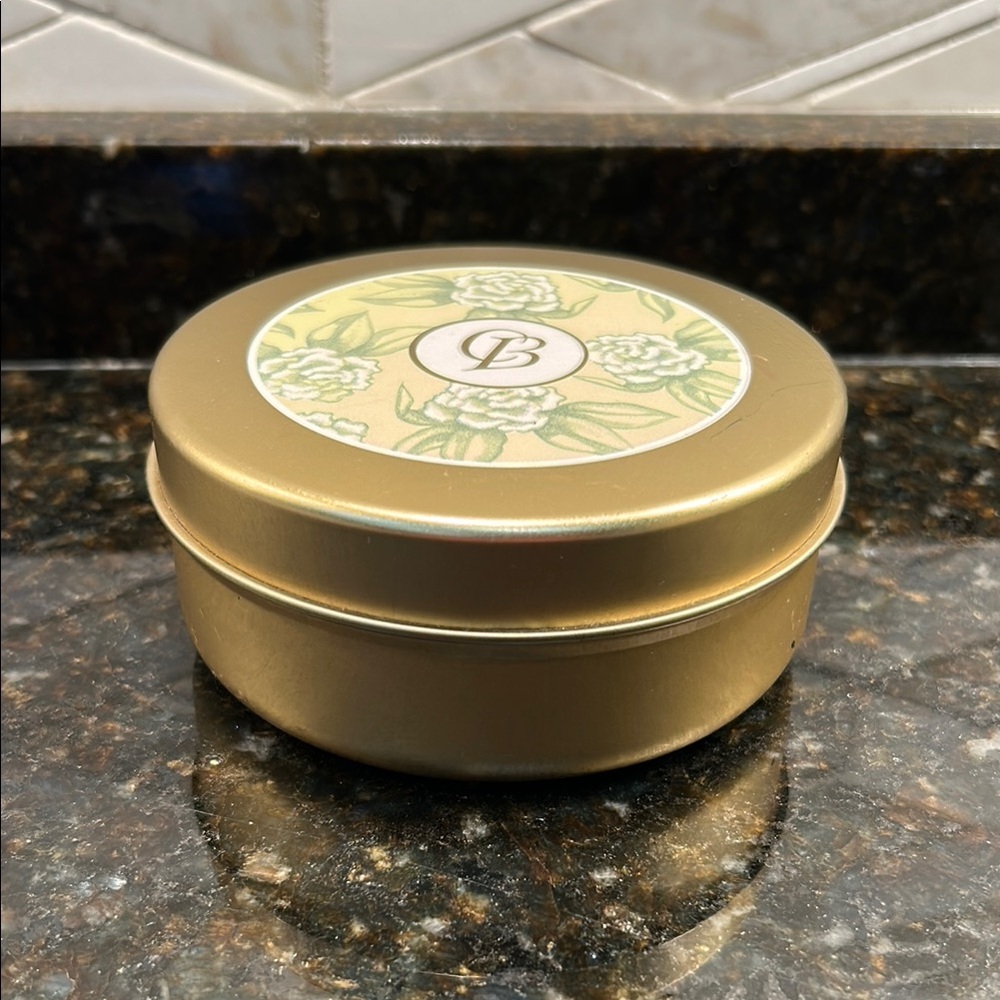 Claire Burke White Gardenia 8oz Candle